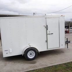 6'x12' White Enclosed V-Nose Trailer with Diamond Plate Floor -Cheap Trailers Store dsc02549 2 1