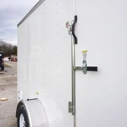 6'x12' White Enclosed V-Nose Trailer with Diamond Plate Floor -Cheap Trailers Store dsc02552 2 1