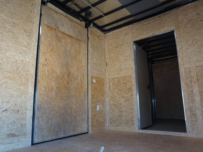 Enclosed Trailer 8.5' X 20' Custom Red Event 7 Enclosed Trailer 8.5' X 20' Custom Red Event - Image 5